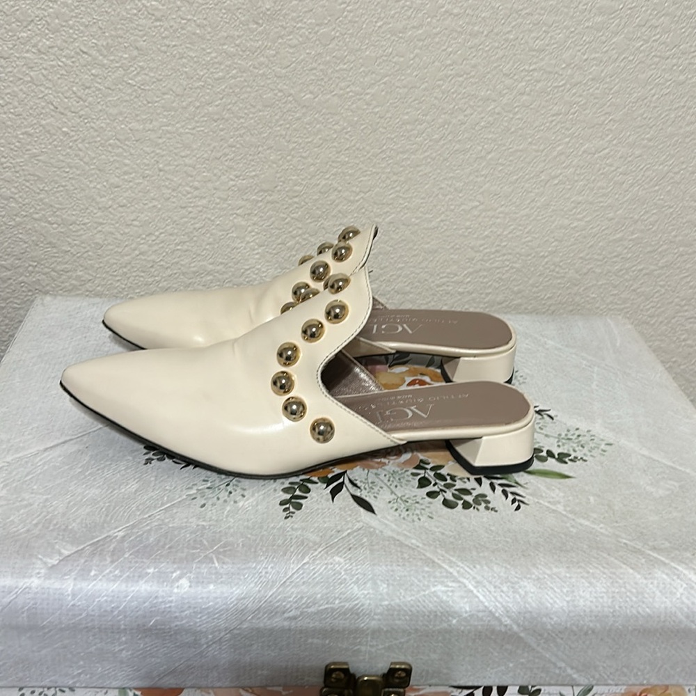 Mules - Picture 3 of 5